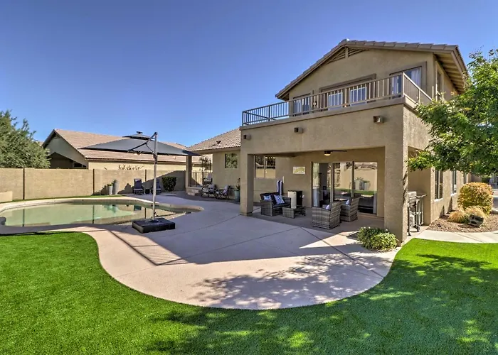 Complimentary Heated Pool: Goodyear Getaway!